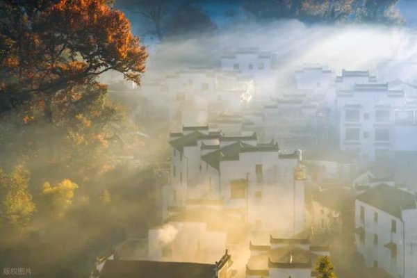 安全杠杆炒股 【90号公路】秋色浓烈的古村镇——婺源-石城